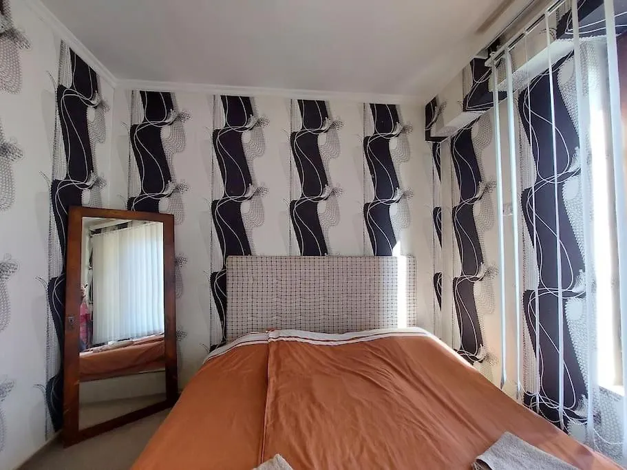 Сasa de vacaciones Vintage 2Bdr Apt In City Center. Saburtalo District Tiflis